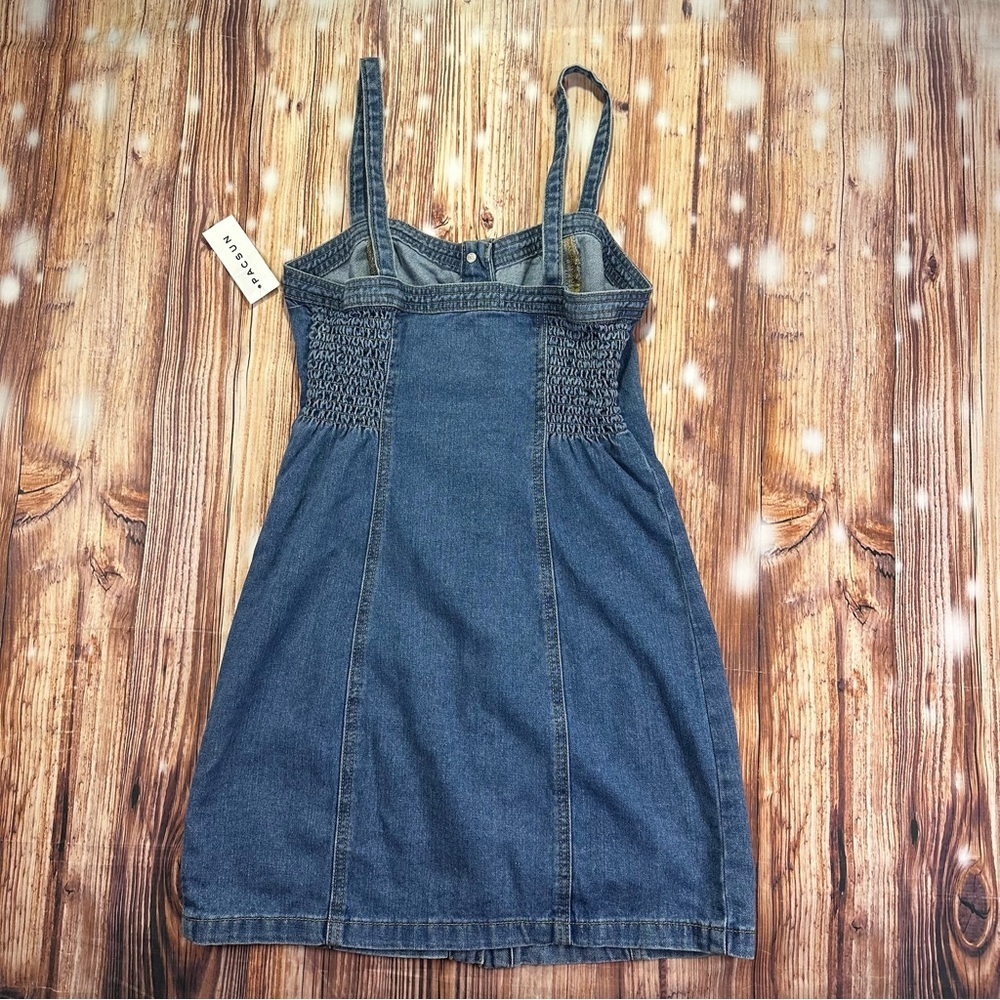 NWT Pacsun Blue Denim Button-Down Dress
Size XS - Picture 8 of 13